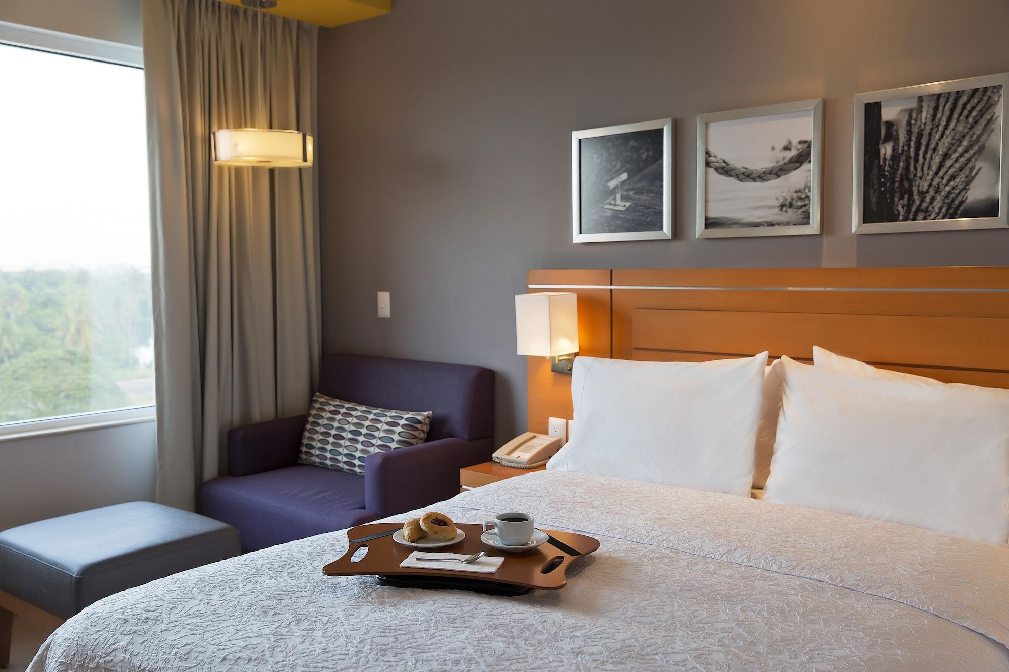 Hampton Inn & Suites By Hilton Paraíso Esterno foto