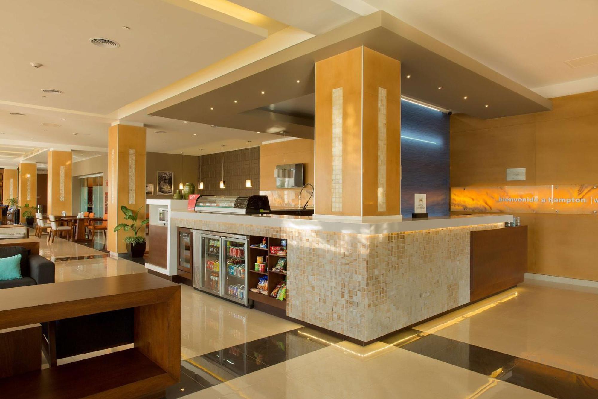 Hampton Inn & Suites By Hilton Paraíso Esterno foto