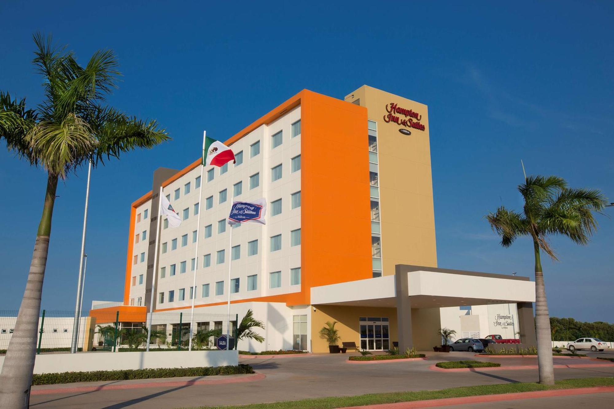 Hampton Inn & Suites By Hilton Paraíso Esterno foto