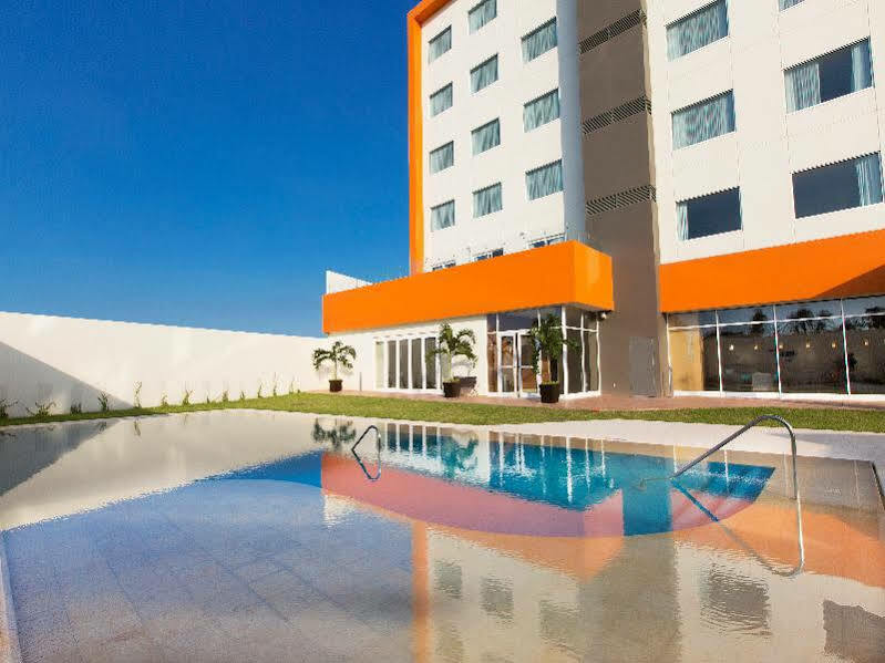 Hampton Inn & Suites By Hilton Paraíso Esterno foto